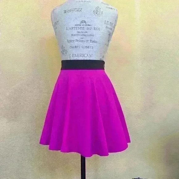 Milly “Erin” Pink Circle Skirt With Black Waist Band Size 0 EUC! - Picture 3 of 6